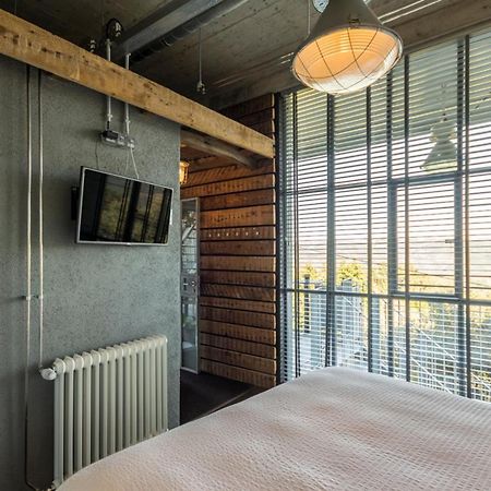 Bed and Breakfast Plano5 - Robust Design Lagares da Beira Экстерьер фото